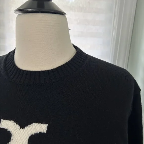 Tory Burch Cashmere sweater with logo! Size Medium. NWOT - Picture 3 of 10